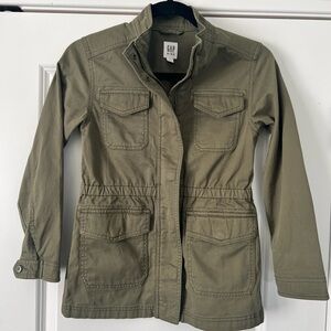 GAP Kids Olive Light Weight Utility Jacket with Pockets M (8)